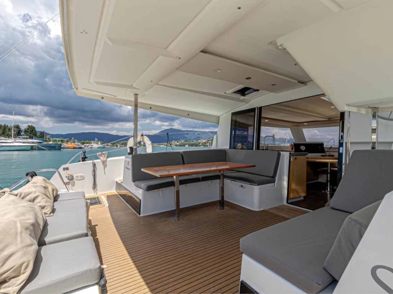 Jachthuur in Gouviá - Fountaine Pajot Lucia 40 via SamBoat