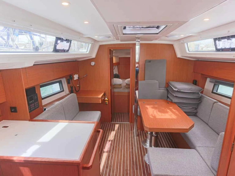 Bootverhuur Palma de Mallorca goedkoop Bavaria C38