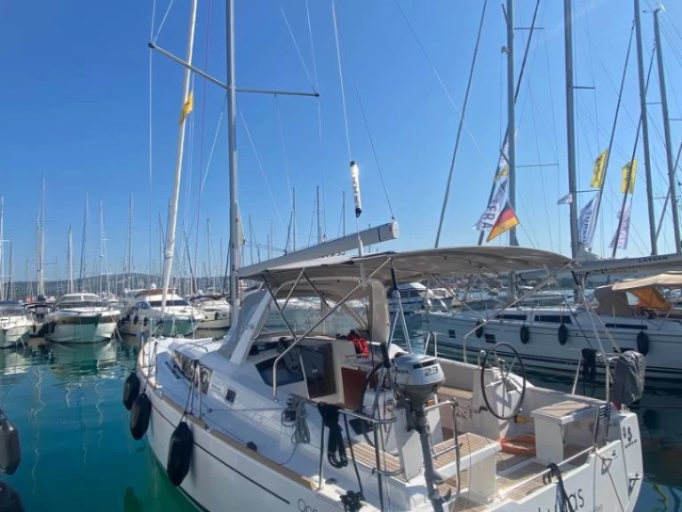 Verhuur Zeilboot in Rogoznica - Bénéteau Oceanis 38.1