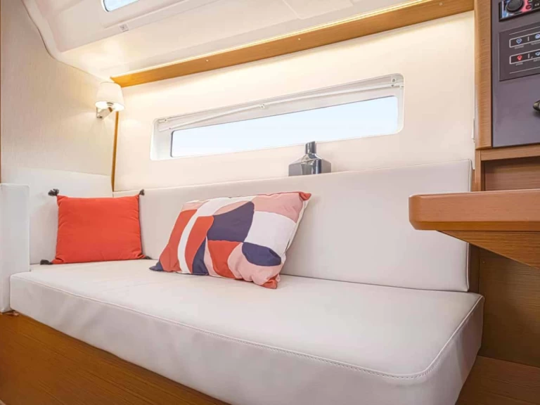 Verhuur Zeilboot Jeanneau met vaarbewijs