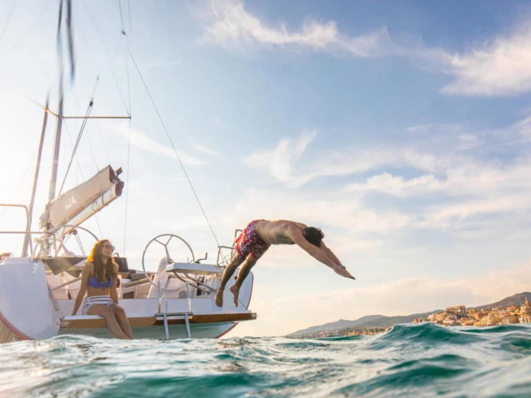 Huur Zeilboot met of zonder schipper Hanse in Betina
