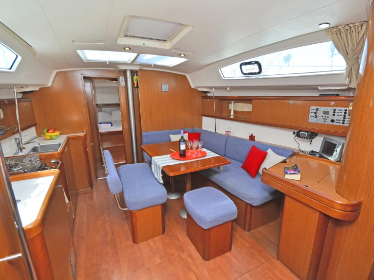 Bénéteau Oceanis 43 te huur van particulier of professional in Deme of Volos