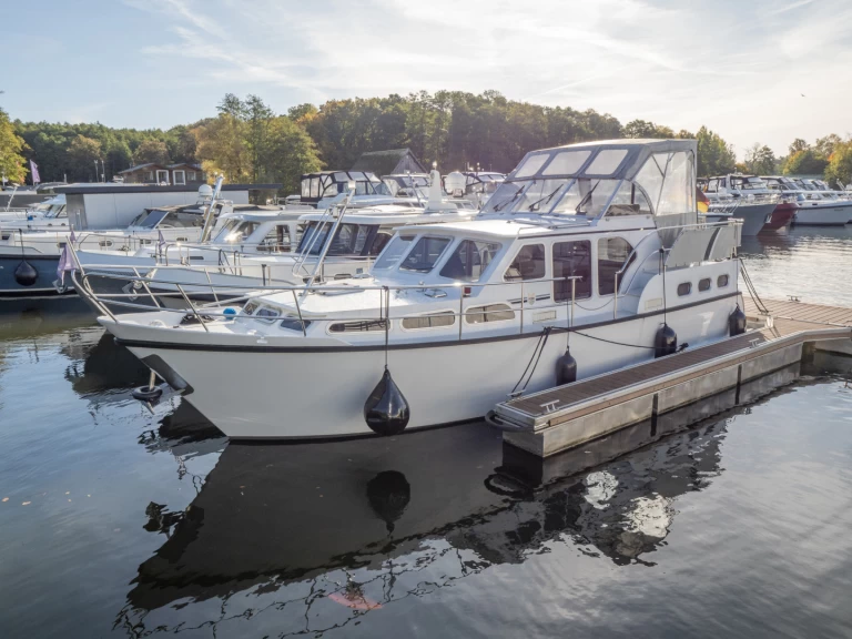 Bootverhuur Waren (Müritz) goedkoop Skiron Typ 3