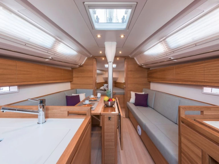 Huur een Salona Salona 380 in Kaštela