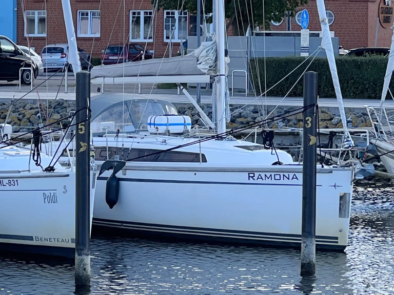 Bootverhuur Bavaria Cruiser 33 in Heiligenhafen via SamBoat