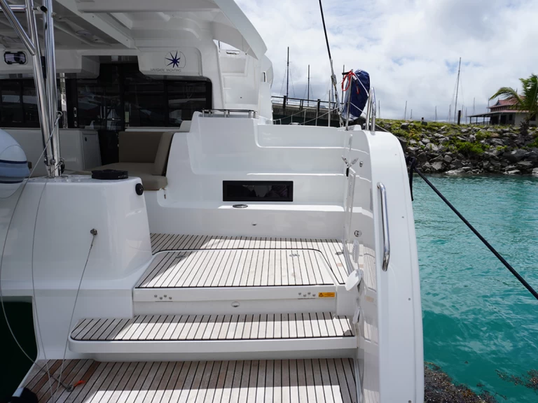Verhuur Catamaran in Eden Island - Lagoon Lagoon 46