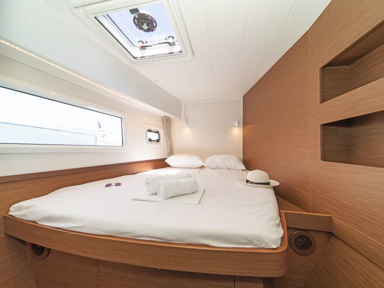 Bootverhuur Álimos goedkoop Lagoon 42