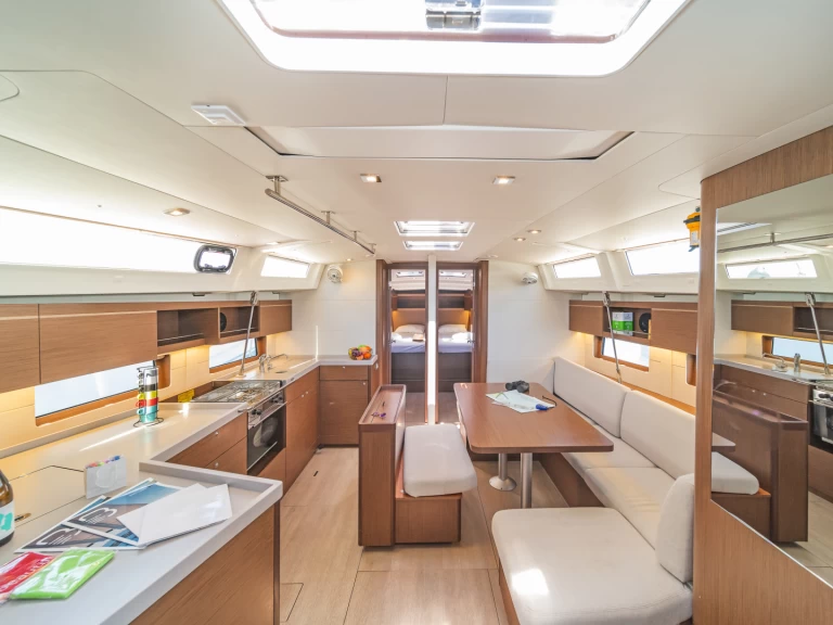 Bootverhuur Gouviá goedkoop Oceanis 46.1