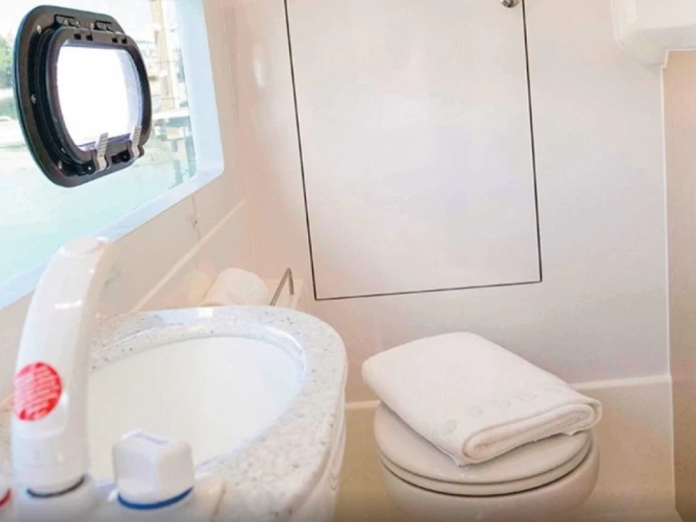 Verhuur Motorboot in Le Marin - Aquila Aquila 36