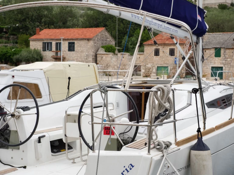 Bootverhuur Jeanneau Sun Odyssey 349 in Rogač via SamBoat