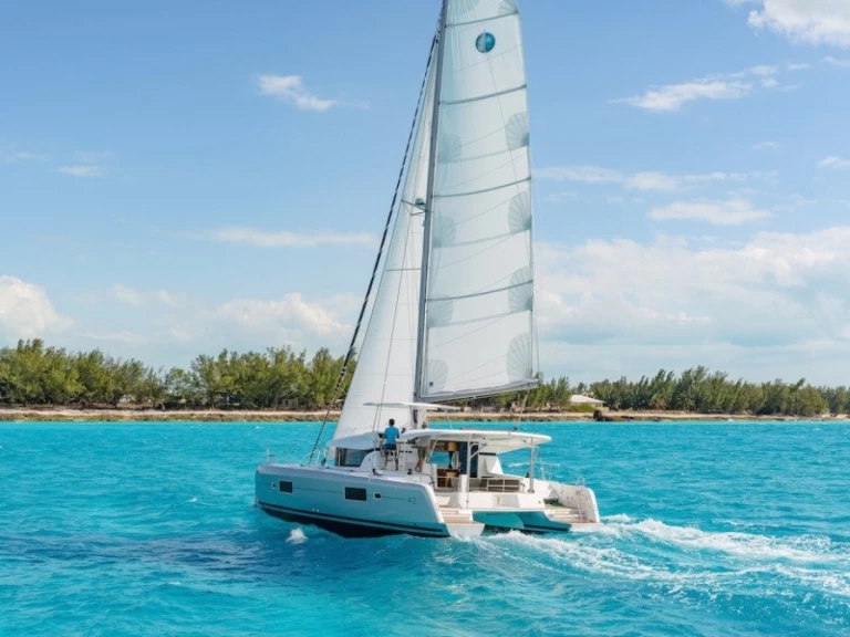 Huur Catamaran met of zonder schipper Lagoon in Anse Marcel