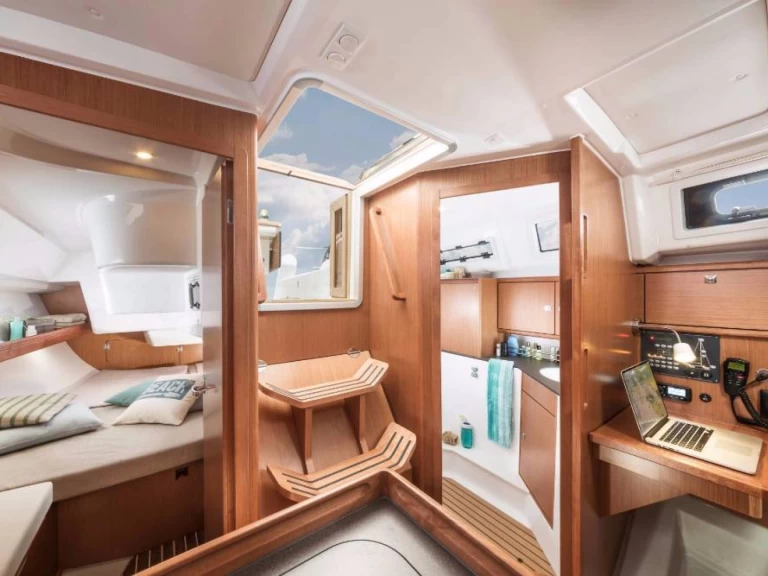 Verhuur Zeilboot Bavaria met vaarbewijs