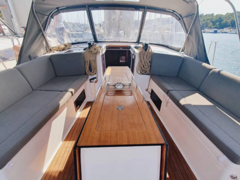 Jachthuur in Trogir - Dufour Dufour 470 via SamBoat