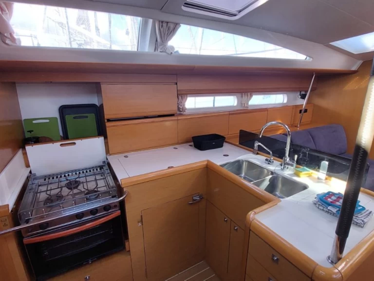 Bootverhuur Jeanneau Jeanneau 53 in San Miguel De Abona via SamBoat