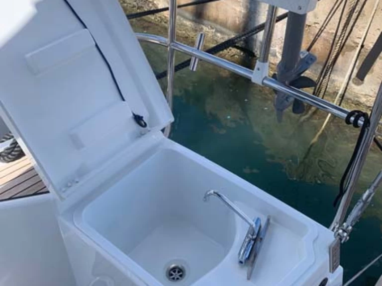 Huur een Jeanneau Sun Odyssey 440 in San Miguel De Abona