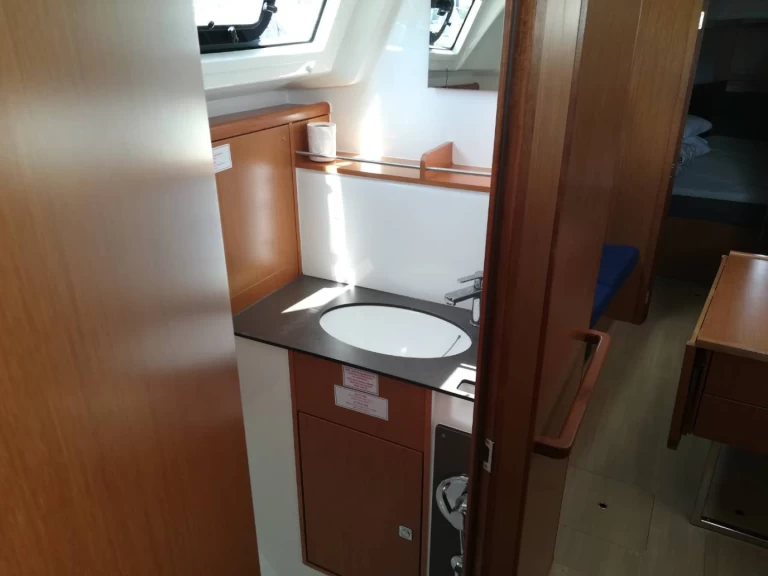 Verhuur Zeilboot Bavaria met vaarbewijs