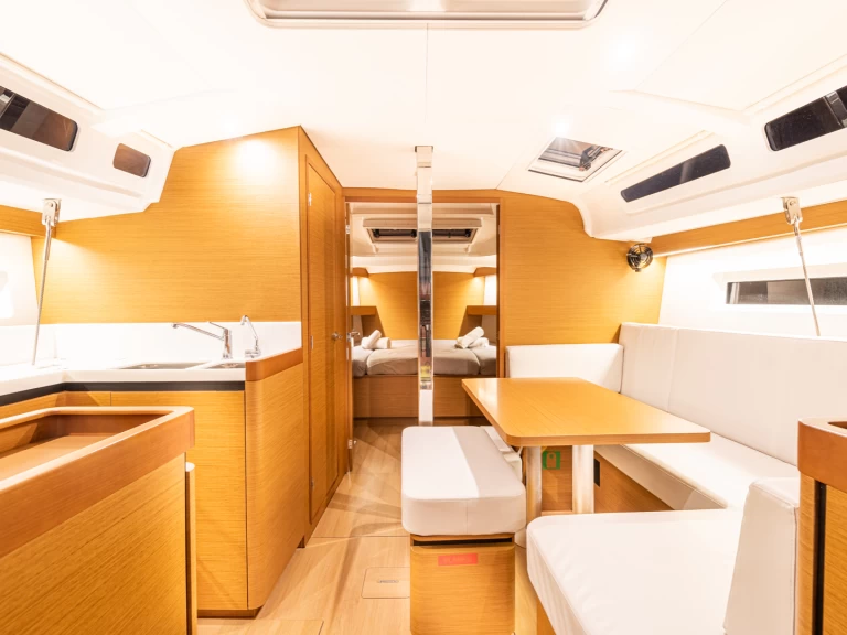 Huur Zeilboot met of zonder schipper Jeanneau in Álimos