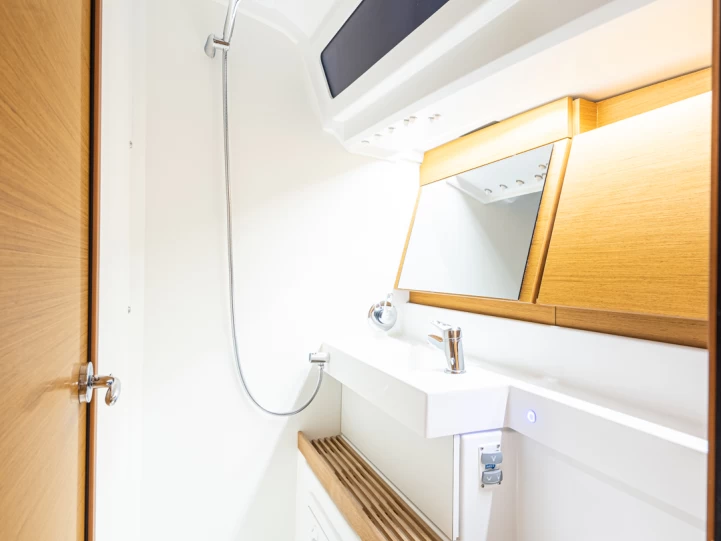Verhuur Zeilboot Jeanneau met vaarbewijs