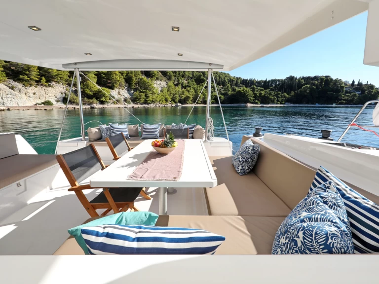 Huur Catamaran met of zonder schipper Bali in Seget Donji