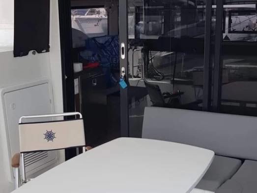 Bootverhuur Lagoon Lagoon 42 in Salamína via SamBoat