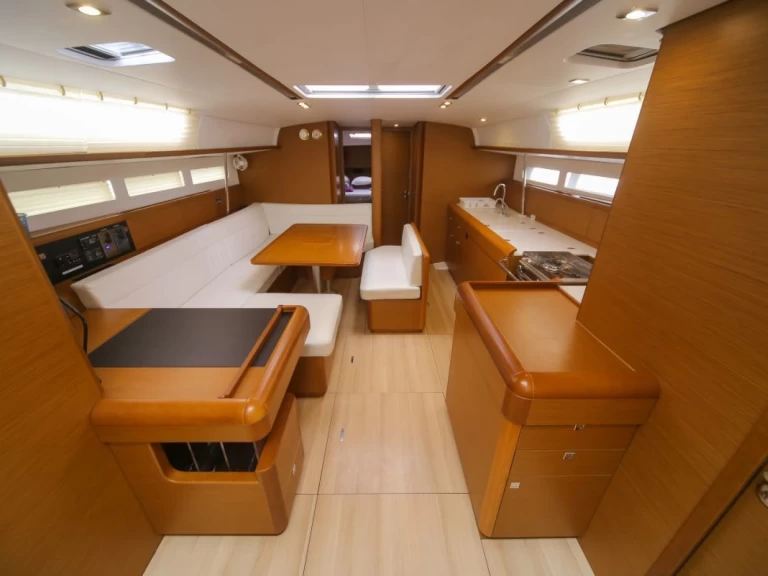 Verhuur Zeilboot Jeanneau met vaarbewijs