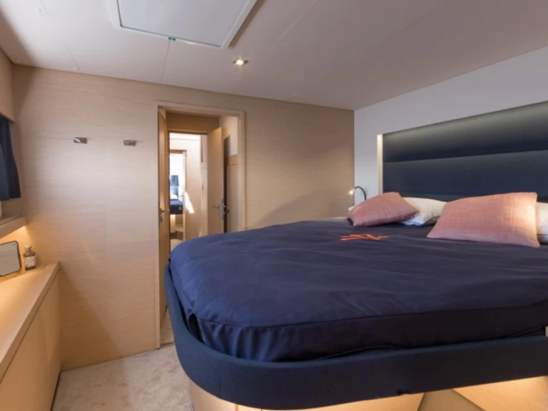 Huur een Fountaine Pajot Saona 47 in Marsh Harbour