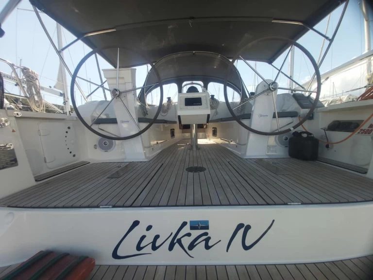 Huur een Bavaria Cruiser 41 in Split