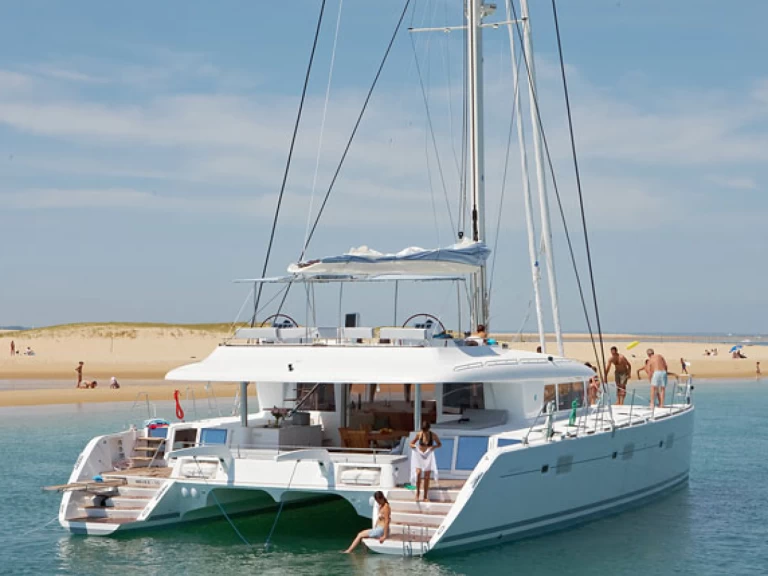 Bootverhuur Lagoon Lagoon 620 in Álimos via SamBoat