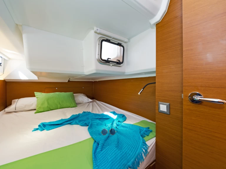 Verhuur Zeilboot in Rhodes (City) - Jeanneau Sun Odyssey 440