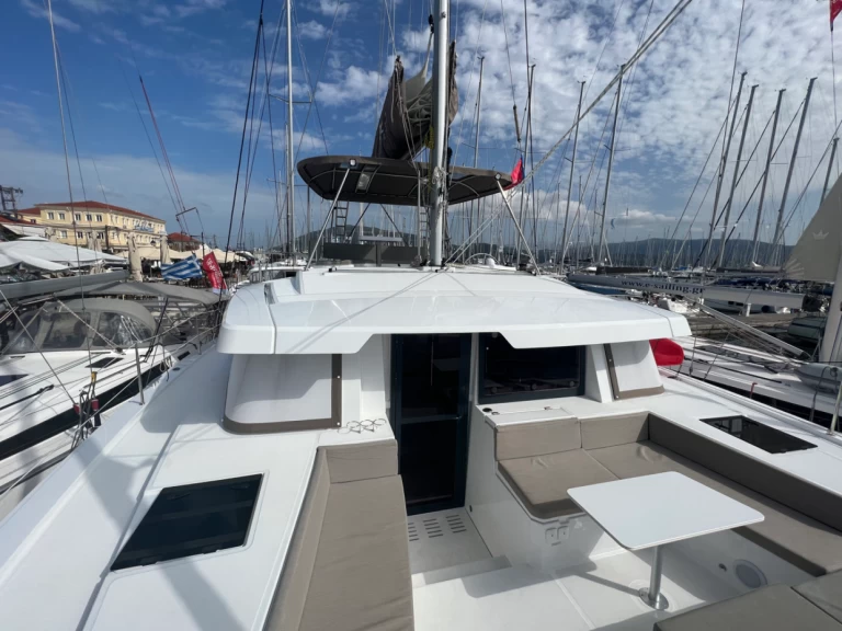 Verhuur Catamaran Bali met vaarbewijs