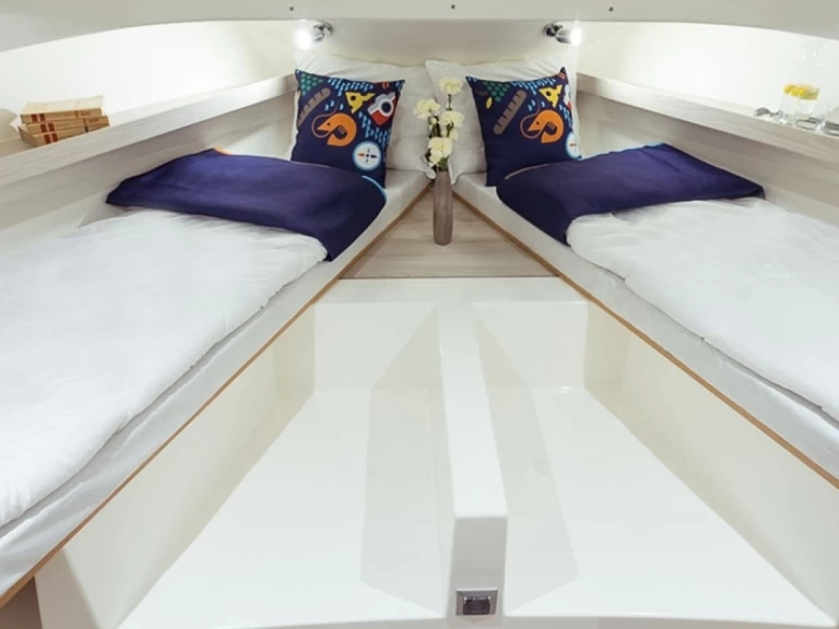 Jachthuur in Saint-Gilles du Gard - Premier Horizon 1 via SamBoat