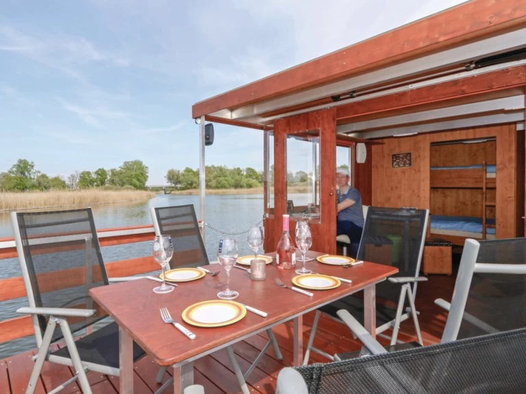 Woonboot te huur in Buchholz voor de beste prijs