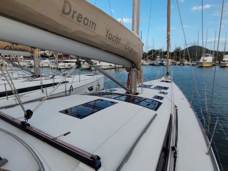 Dufour Dufour 520 Grand Large te huur van particulier of professional in Le Marin