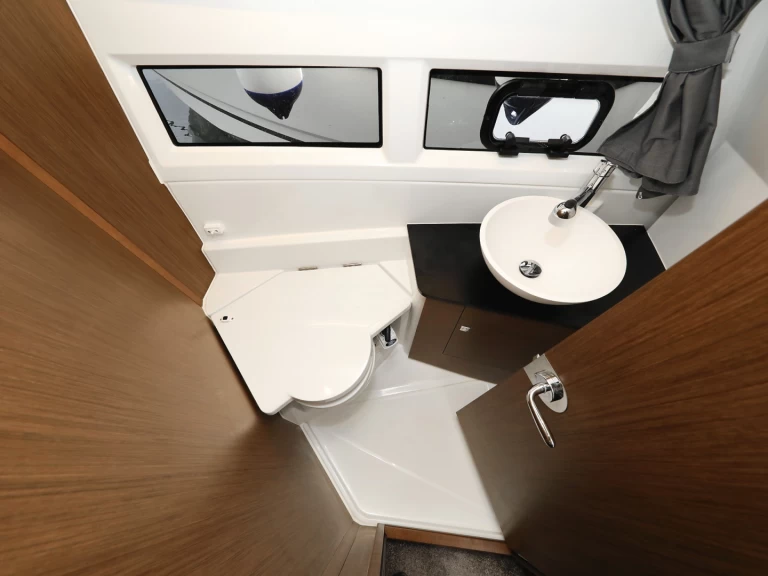 Motorboot te huur in Biograd na Moru voor de beste prijs