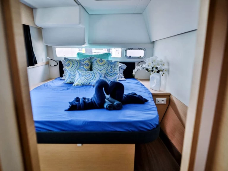 Verhuur Catamaran Fountaine Pajot met vaarbewijs