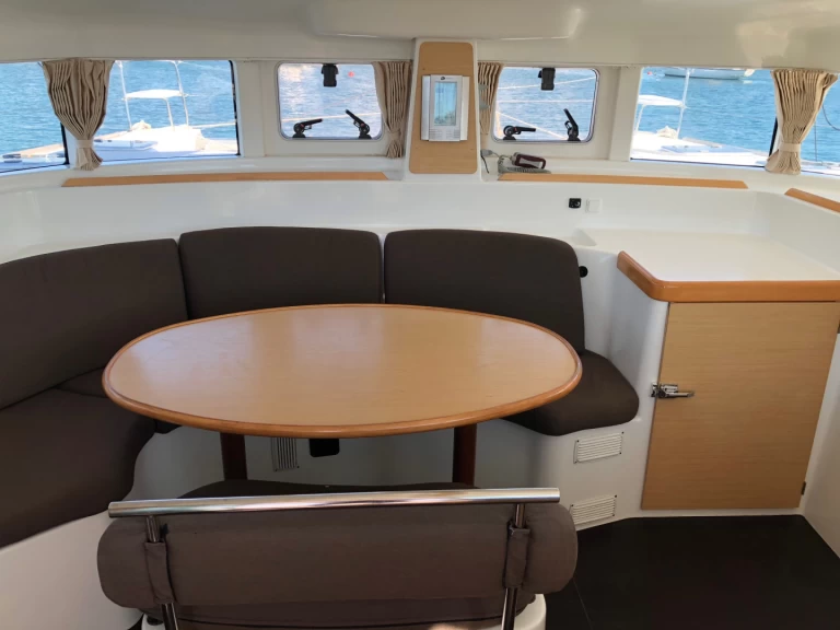 Lagoon Lagoon 380 S2 te huur van particulier of professional in Gouviá