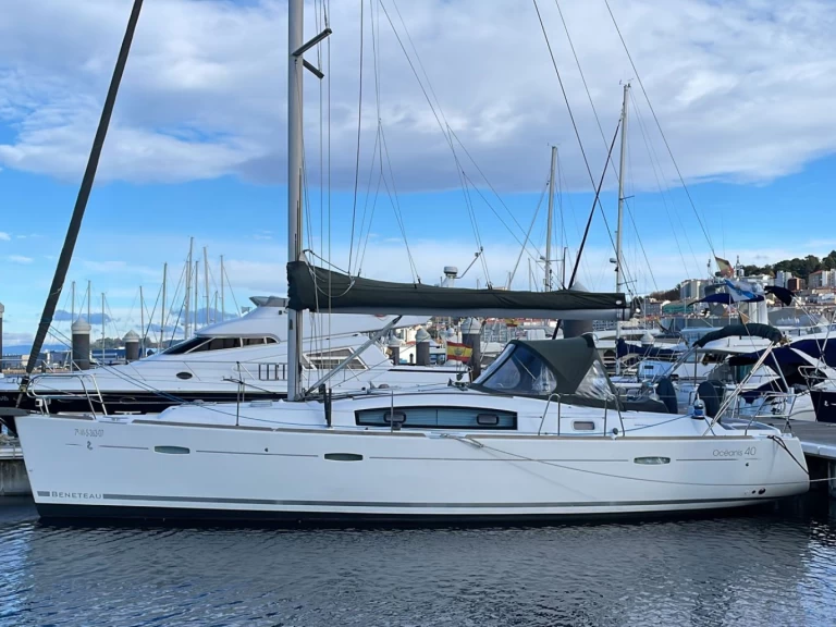 Bootverhuur Vigo goedkoop Oceanis 40