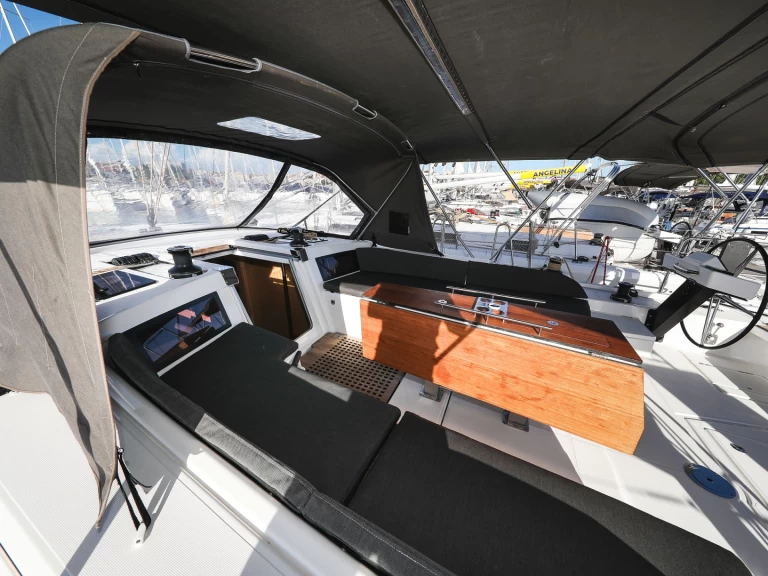 Jachthuur in Vodice - Dufour Dufour 530 via SamBoat