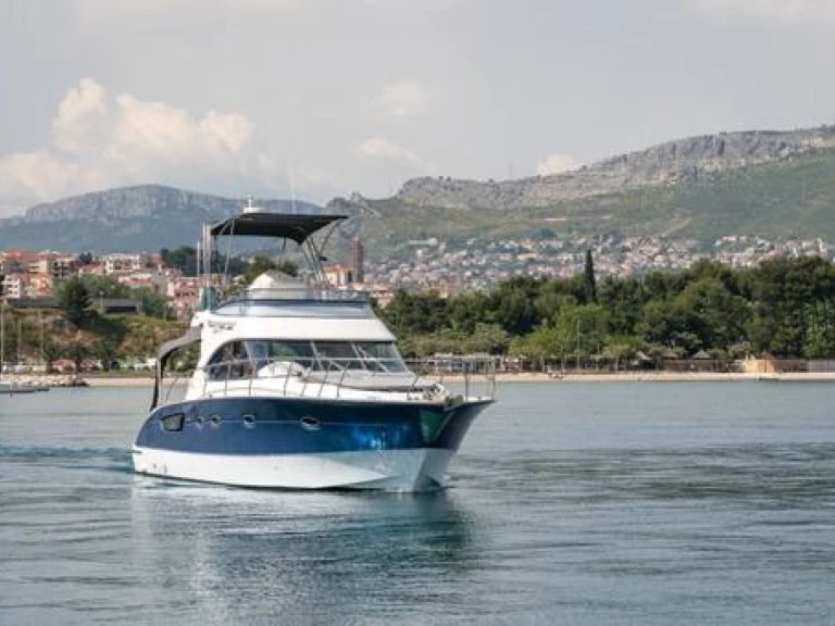 Huur Motorboot met of zonder schipper Bénéteau in Split