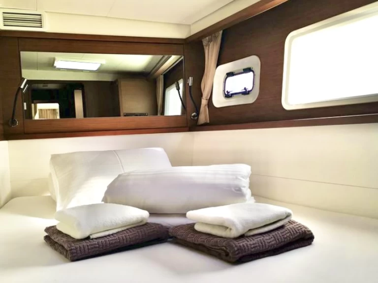 Bootverhuur Lagoon Lagoon 450 F in Primošten via SamBoat