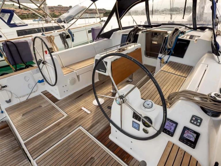 Jachthuur in Golfo Aranci - Dufour Dufour 382 Grand Large via SamBoat