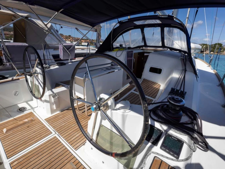 Verhuur Zeilboot in Golfo Aranci - Jeanneau Sun Odyssey 349