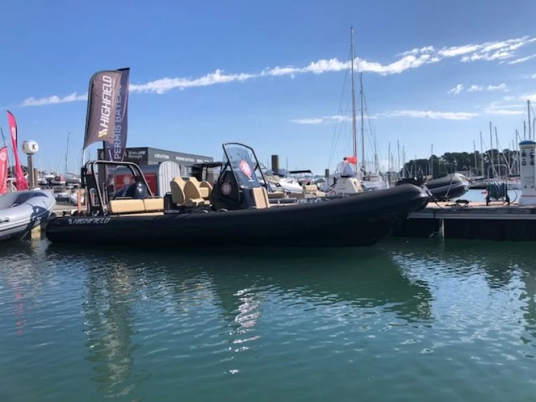 Bootverhuur La Trinité-sur-Mer goedkoop HIGHFIELD 700