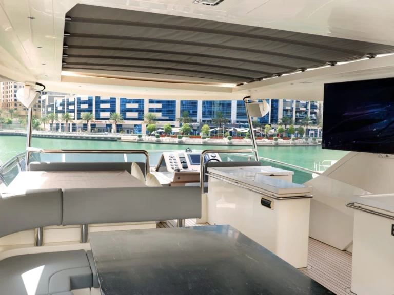 Galeon Galeon 260 te huur van particulier of professional in Dubai Marina