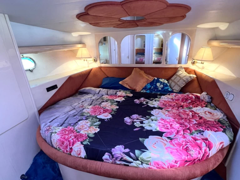 Bootverhuur Dubai Marina goedkoop Azimut 58