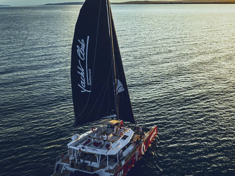 Verhuur Catamaran Day 1  met vaarbewijs