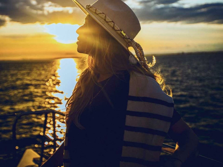 Catamaran te huur in La Grande-Motte voor de beste prijs