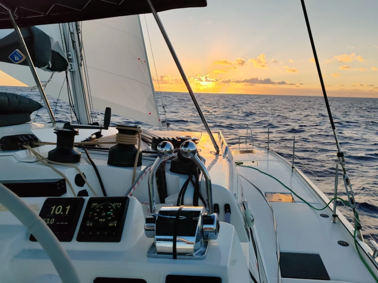 Catamaran te huur in Saint-Mandrier-sur-Mer voor de beste prijs