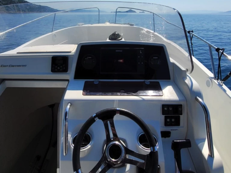 Verhuur Motorboot Jeanneau met vaarbewijs