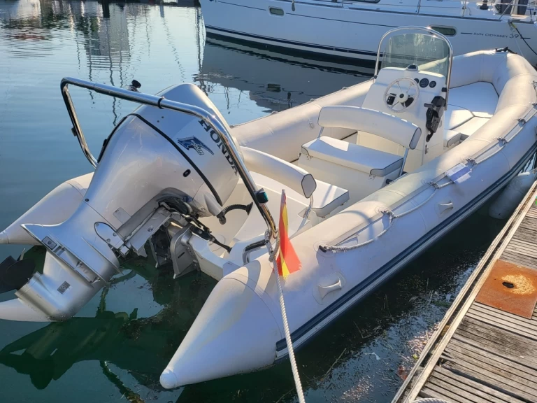 RIB te huur in Puerto de Vigo voor de beste prijs